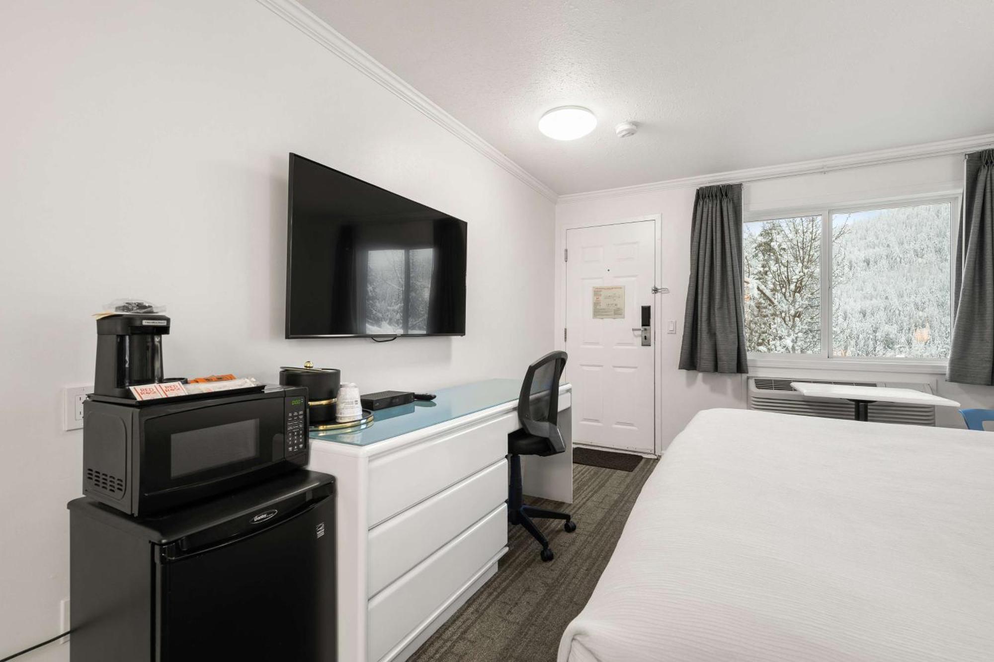 Surestay Hotel By Best Western Rossland Red Mountain Exterior foto